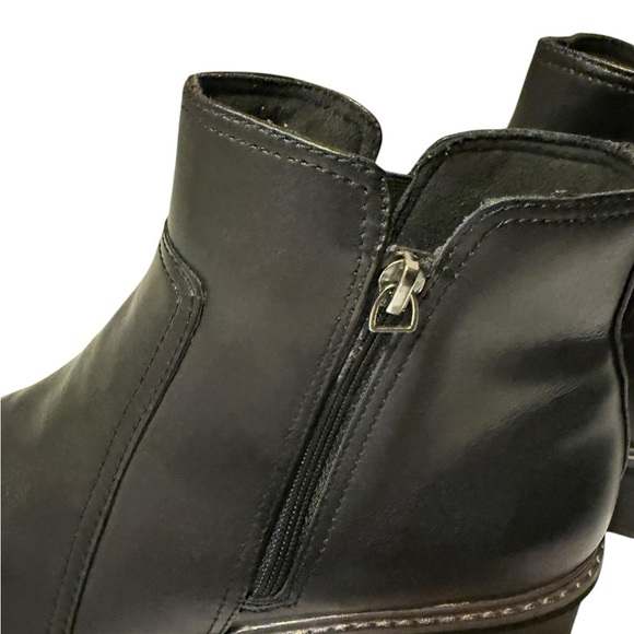 Women's ZEROGRAND City Wedge
Waterproof Chelsea Boots - Picture 4 of 16